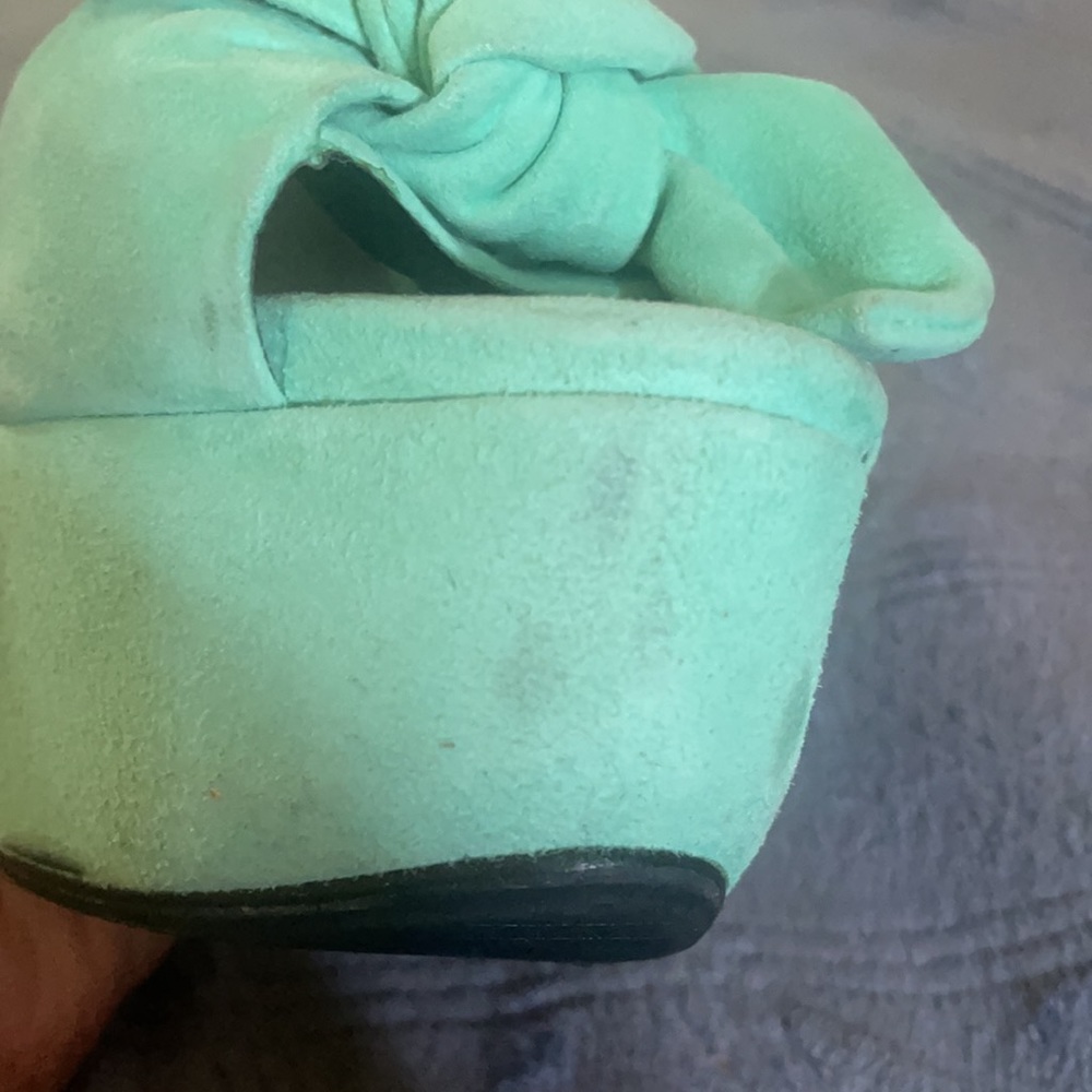 Giuseppe Zanotti “ Denny Bow” Mint Green Platform Sandal Size 39  ‼️PRICE FIRM‼️ - Picture 7 of 16